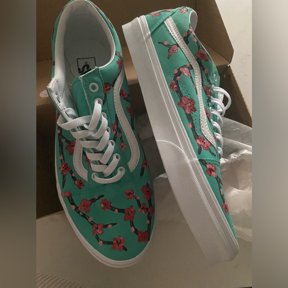 NWT Custom hand painted Vans - Picture 4 of 13